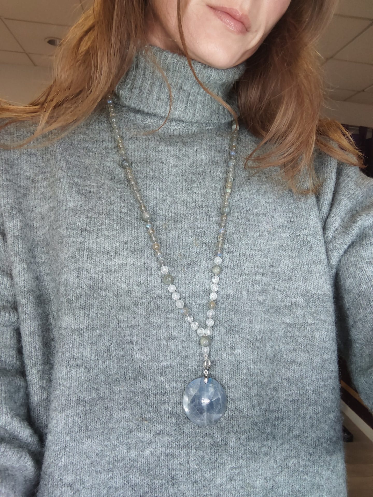 collier mala artisanal "thérapeute" labradorite cristal de roche